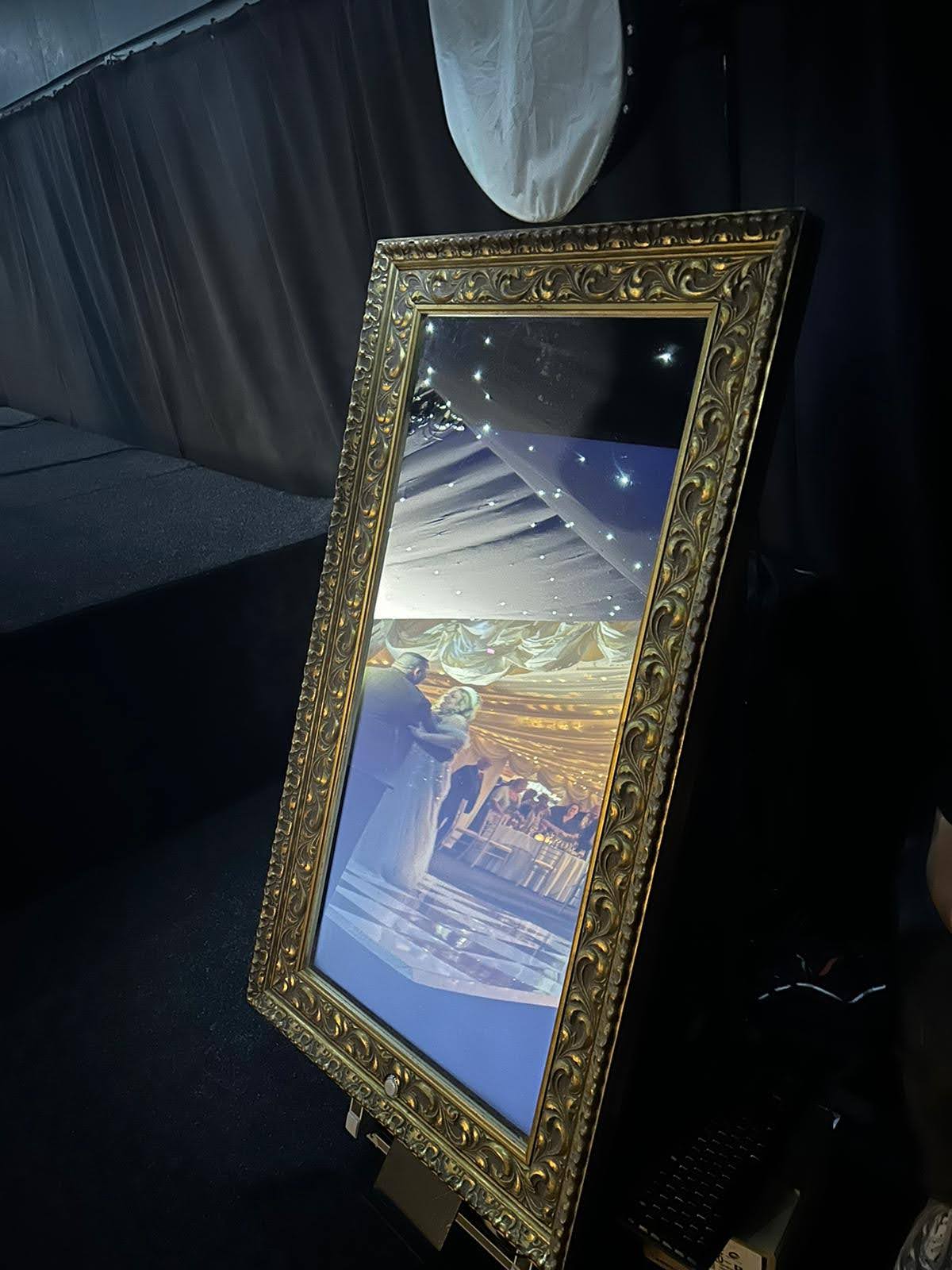 Magic mirror photo booth