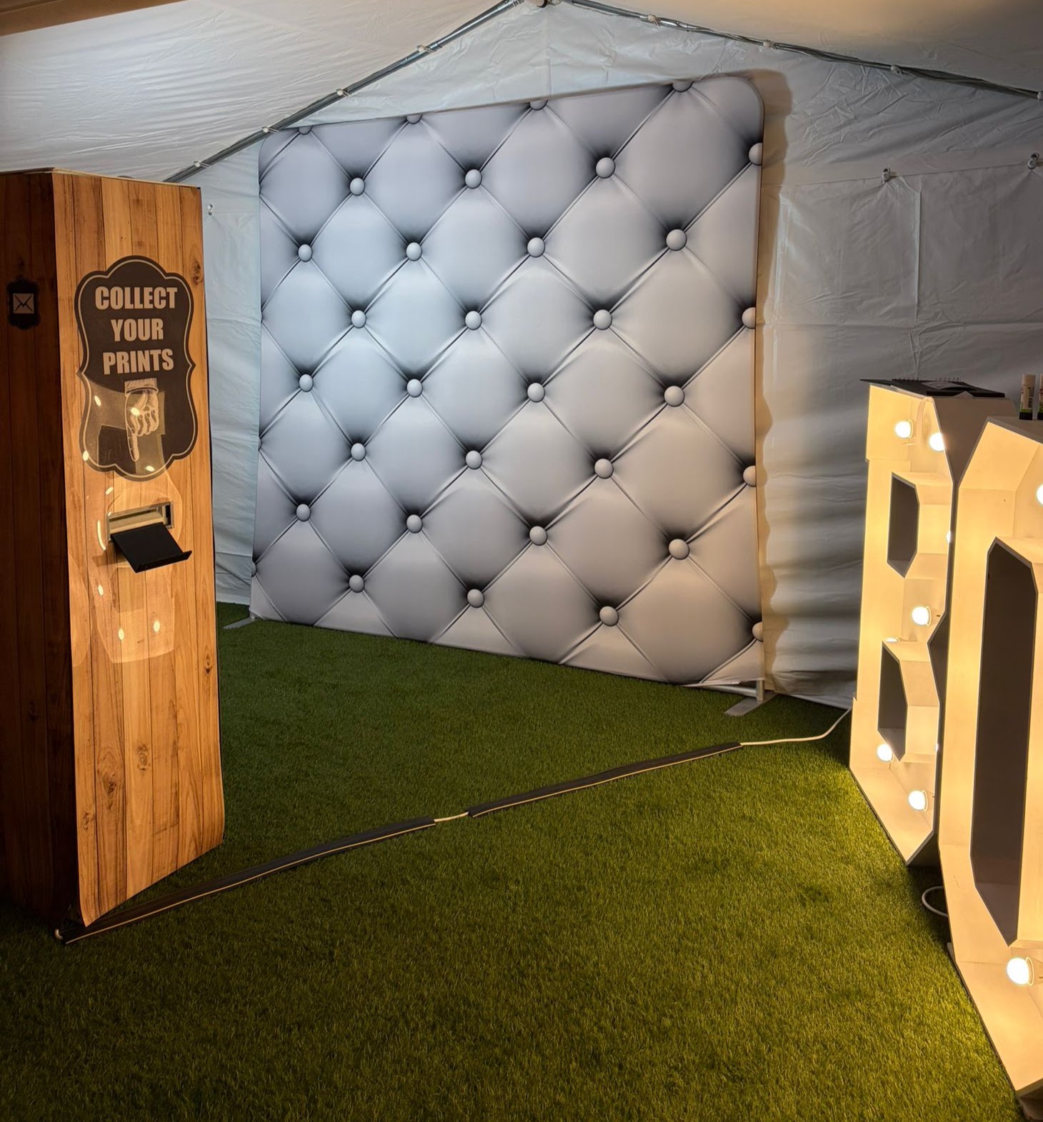 Selfie Pod Photo booth